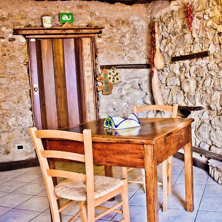 La Chiocciola Acomodação com café da manhã Trentinara Exterior foto